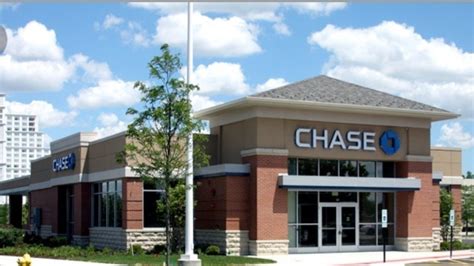 Whether you live in or around the Queen City, you always have access to First Bank. . Chase bank charlotte nc